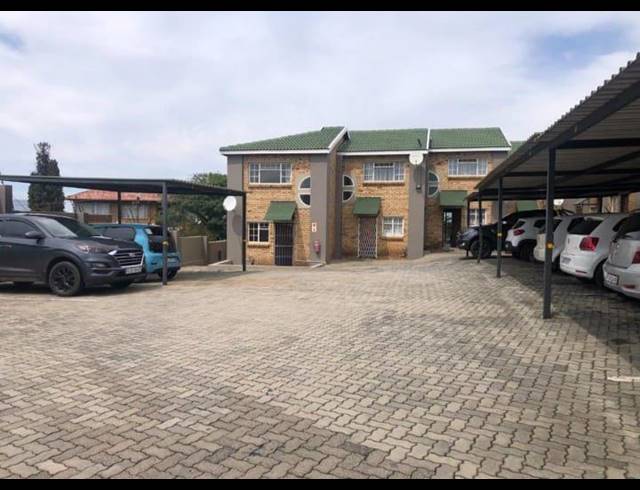 2 BEDROOM APARTMENT FOR SALE IN PRIMROSE HILL